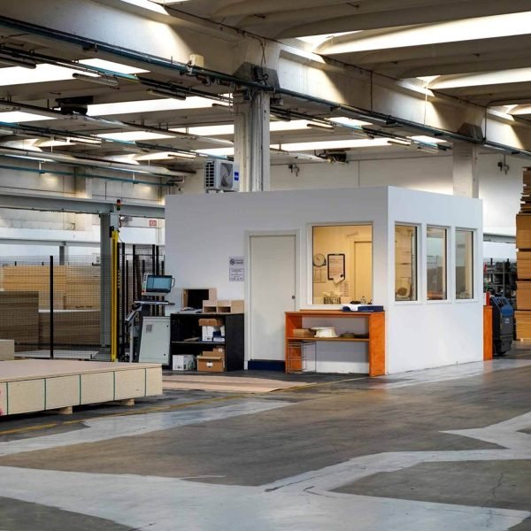 Tragni-pannelli-arredamento-magazzino-30